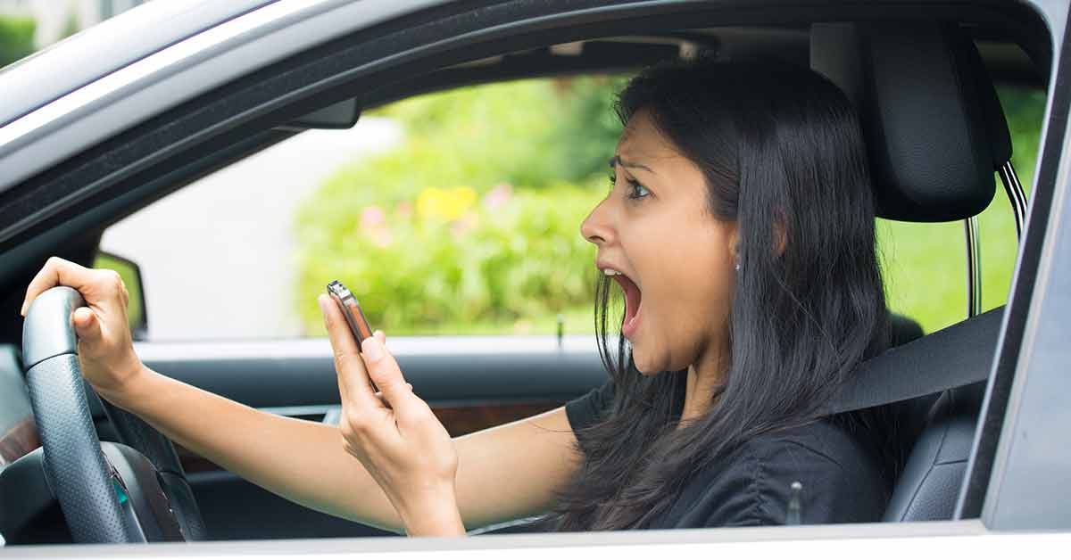 Do's and Don'ts for College Drivers While Buying a Car Insurance Policy